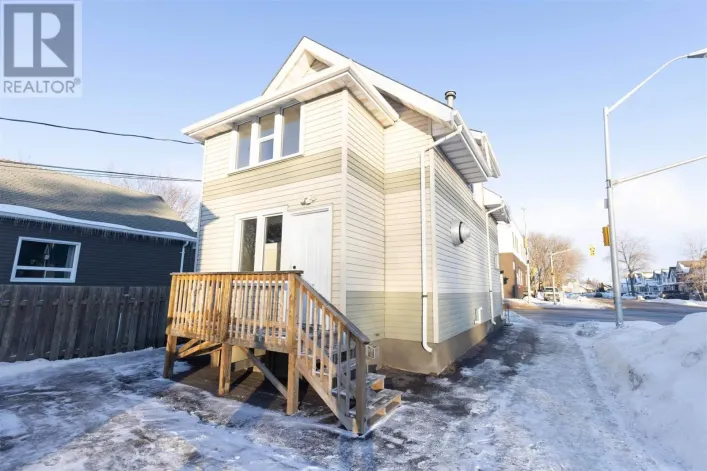 401 May ST N, Thunder Bay