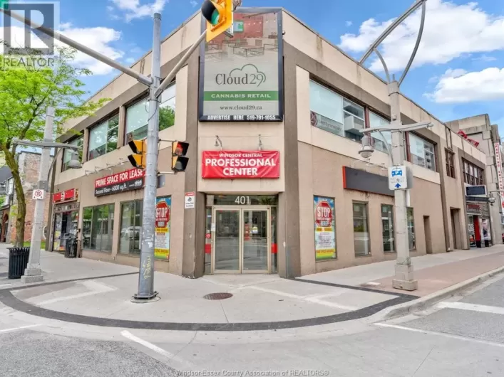 401 OUELLETTE AVENUE, Windsor