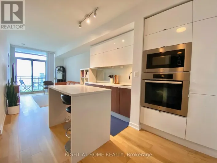 4011 - 21 ICEBOAT TERRACE, Toronto