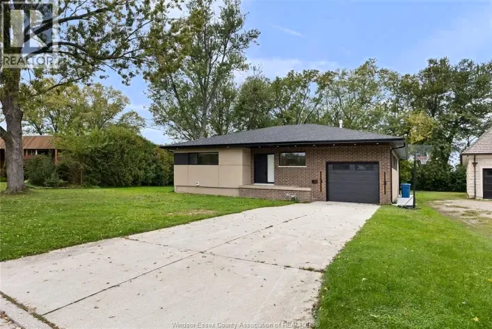 4015 ROSELAND DRIVE East, Windsor