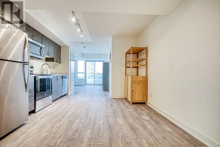 402 - 10 WILBY CRESCENT, Toronto