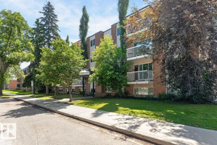 Apartment for sale: #402 10625 83 AV NW, Edmonton