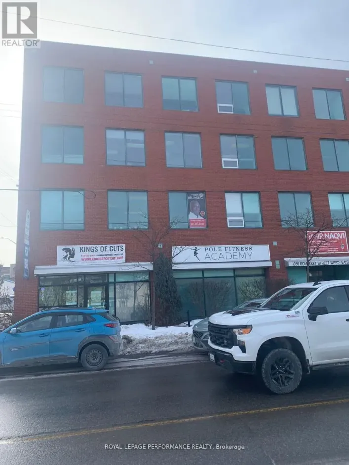 402 - 1066 SOMERSET STREET W, Ottawa