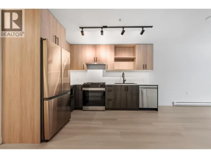 402 1100 CLARKE ROAD, Port Moody