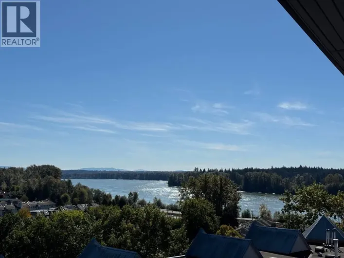 402 11655 FRASER ST, Maple Ridge