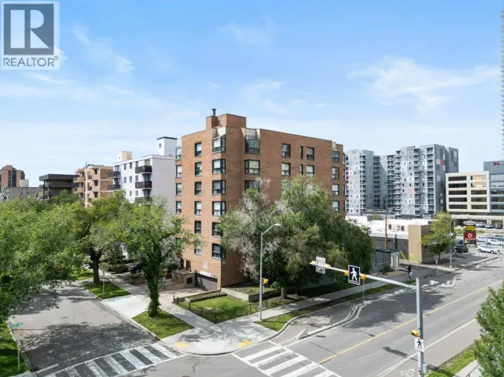 402, 1202 13 Avenue SW, Calgary
