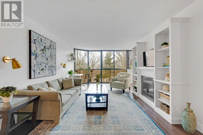 402 - 1240 MARLBOROUGH COURT, Oakville