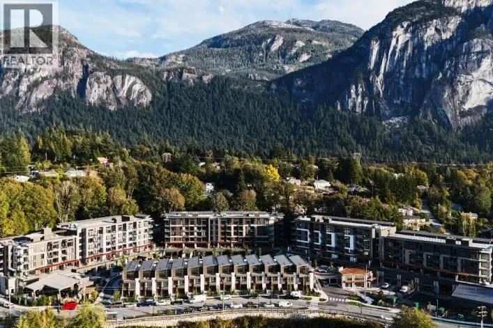 402 1500 SCOTT CRESCENT, Squamish