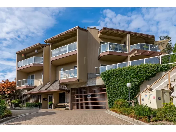 402 15025 VICTORIA AVENUE, White Rock