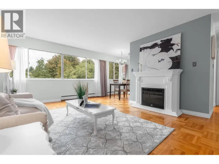 402 1750 ESQUIMALT AVENUE, West Vancouver