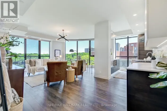 402 - 2118 BLOOR STREET W, Toronto