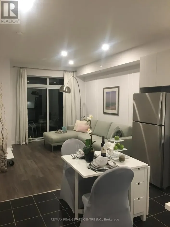 402 - 2490 OLD BRONTE ROAD, Oakville