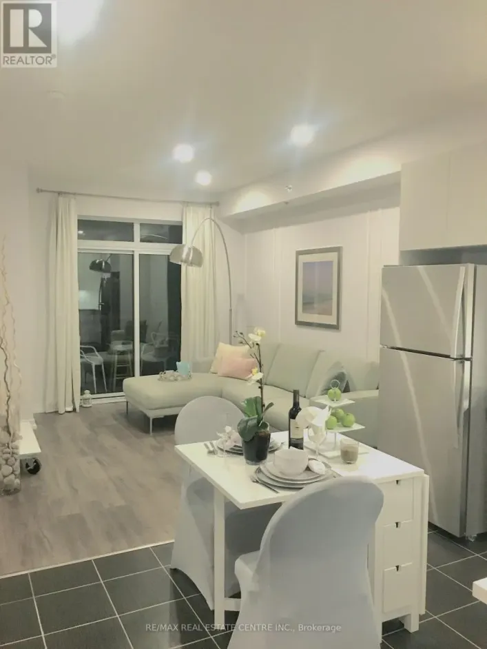 402 - 2490 OLD BRONTE ROAD, Oakville