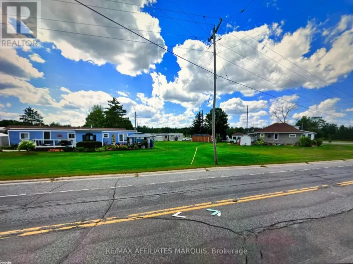 402 29 HIGHWAY, Rideau Lakes