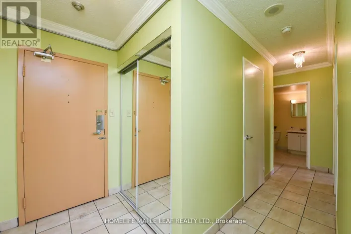 Apartment for sale: 402 - 3559 EGLINTON AVENUE W, Toronto