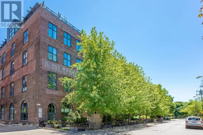 402 - 369 SORAUREN AVENUE, Toronto
