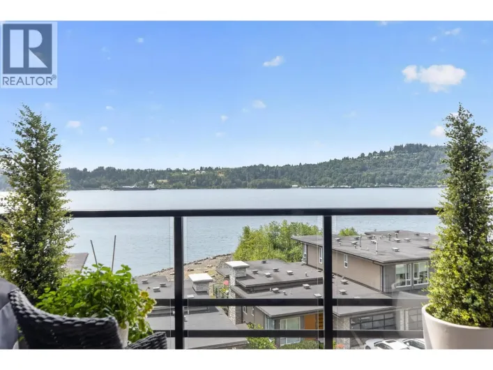 402 3911 CATES LANDING WAY, North Vancouver