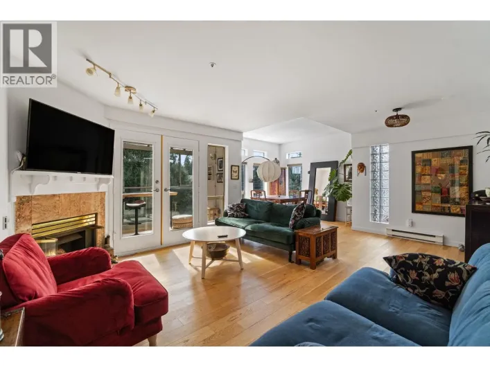 402 4688 W 10TH AVENUE, Vancouver