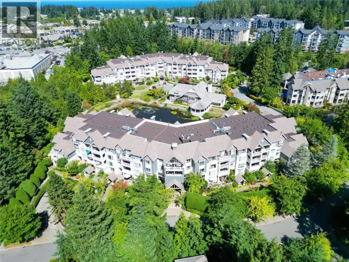402 5650 Edgewater Lane, Nanaimo