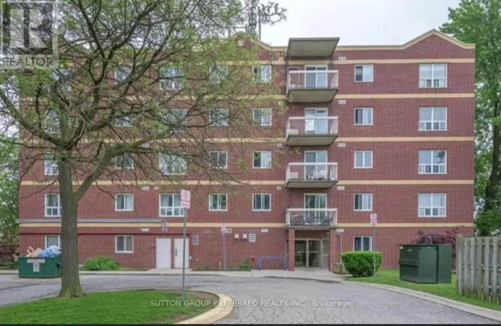 402 - 626 FIRST STREET, London East