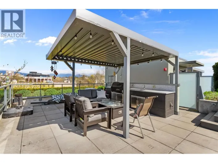 402 6333 WEST BOULEVARD, Vancouver
