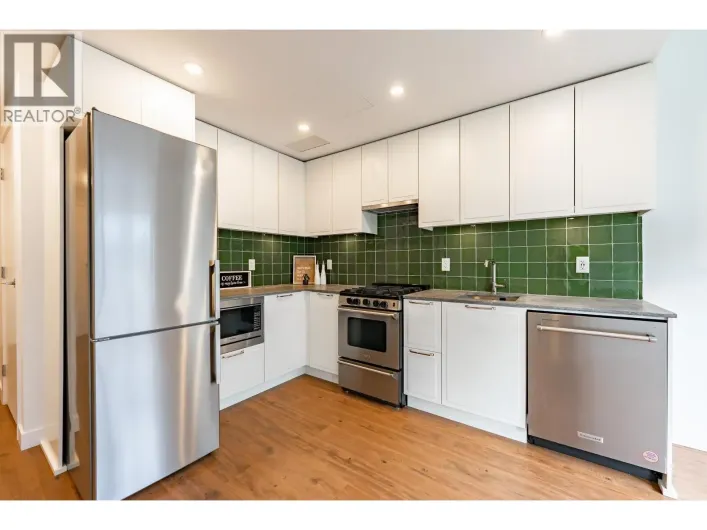 402 648 LEA AVENUE, Coquitlam