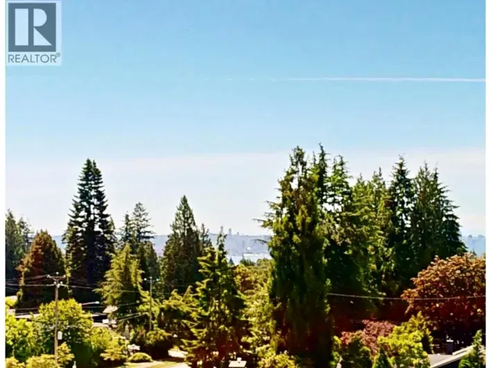 402 650 EVERGREEN PLACE, North Vancouver