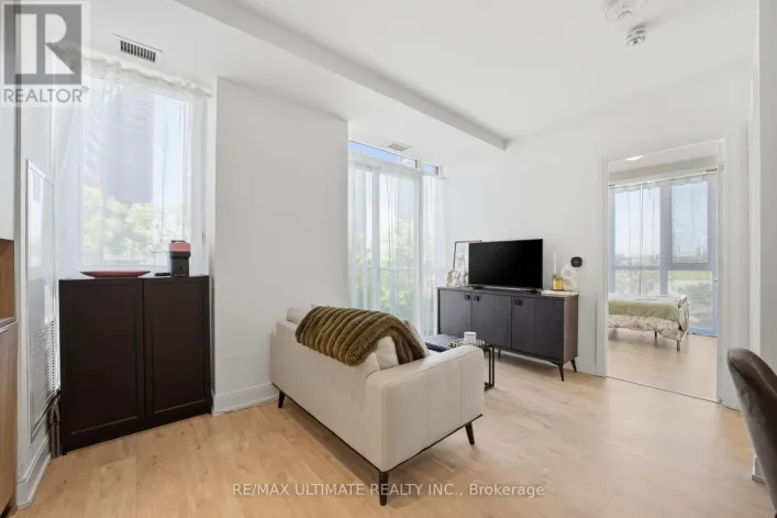 402 - 70 ANNIE CRAIG DRIVE, Toronto
