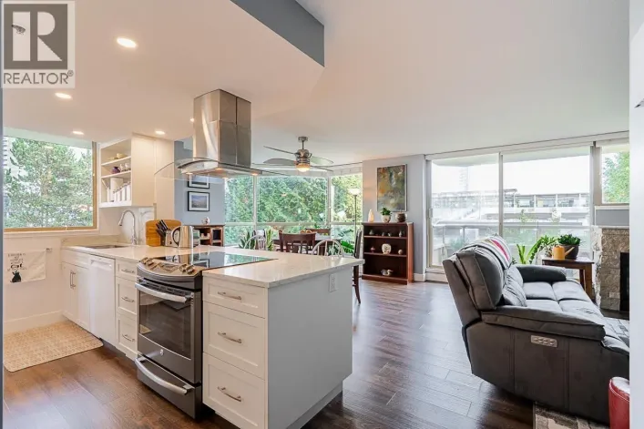 402 728 FARROW STREET, Coquitlam