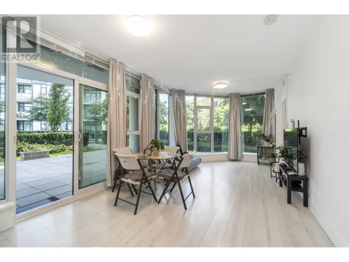 402 7388 KINGSWAY, Burnaby