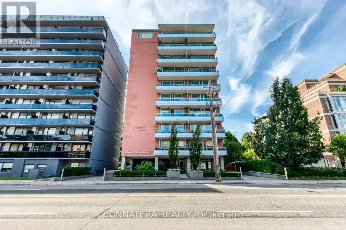 402 - 74 SPADINA ROAD, Toronto