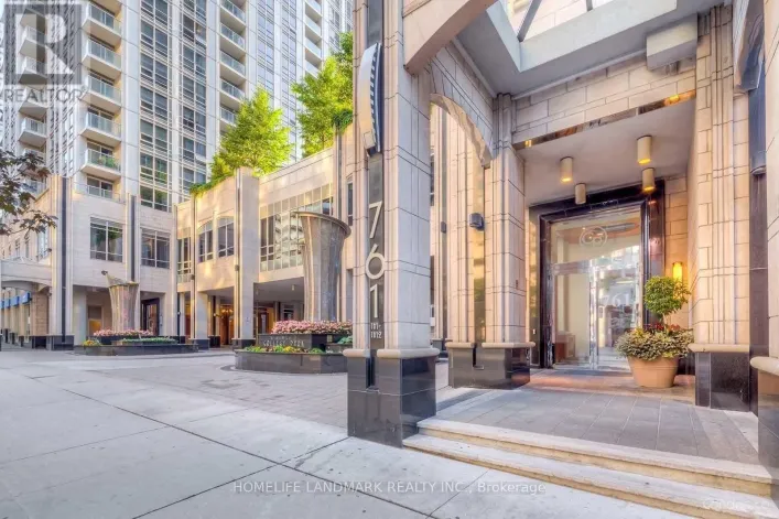 402 - 761 BAY STREET, Toronto