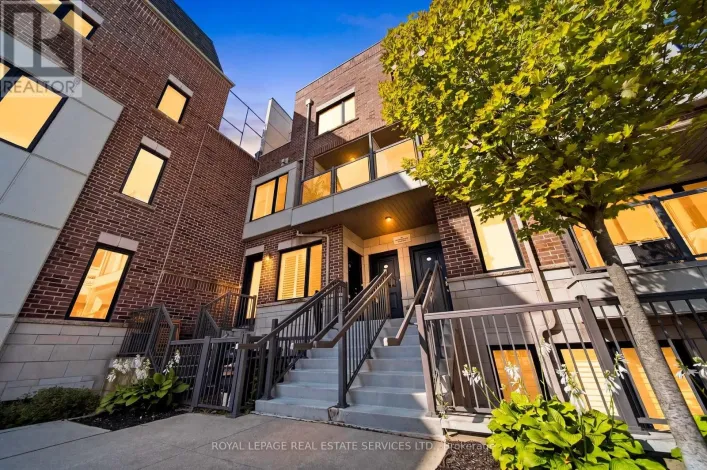 402 - 8 DRUMMOND STREET, Toronto