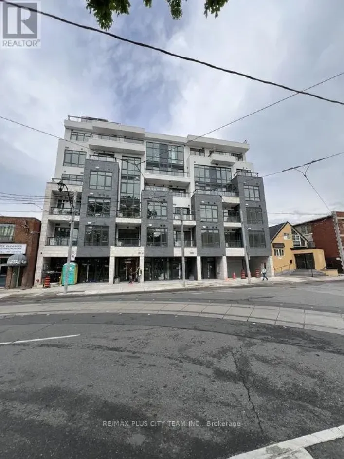 402 - 800 BROADVIEW AVENUE, Toronto
