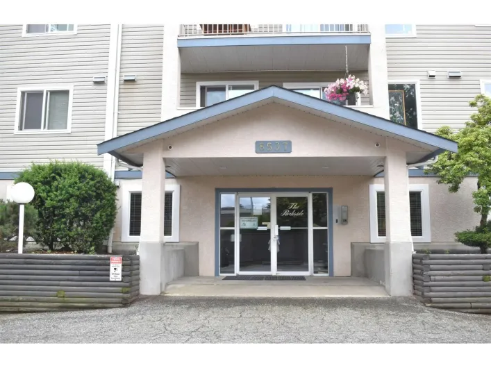 402 8537 YOUNG ROAD|Chilliwack Proper South, Chilliwack