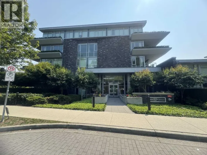 402 866 ARTHUR ERICKSON PLACE, West Vancouver