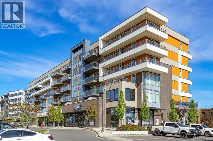 402 967 Whirlaway Cres, Langford