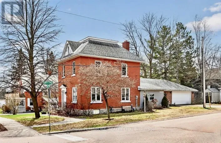402 CHRISTIE STREET, Pembroke