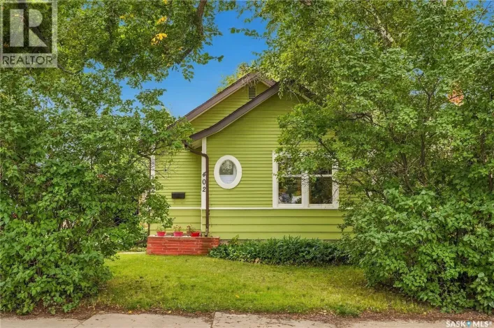 House for sale: 402 TAYLOR STREET, Saskatoon