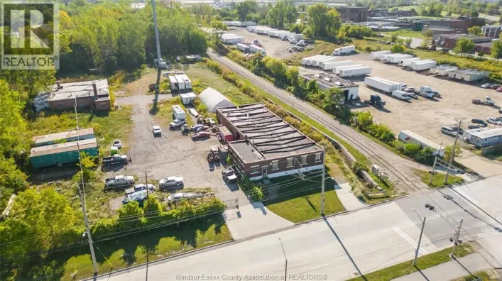 4027 SANDWICH STREET, Windsor