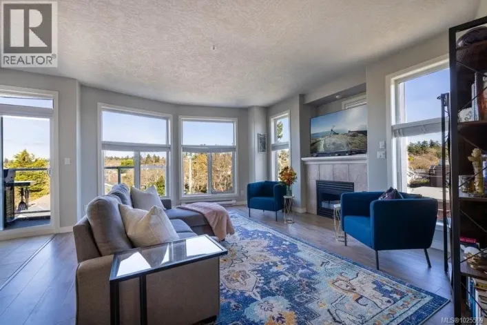 403 1258 Esquimalt Rd, Esquimalt