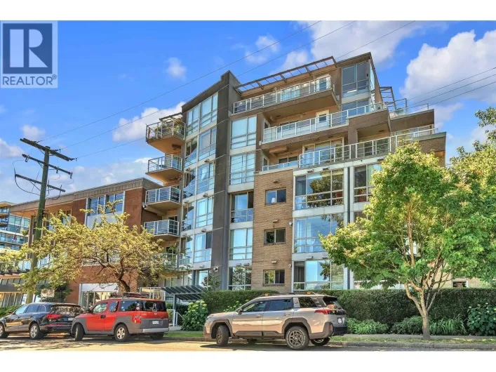 403 1818 W 6TH AVENUE, Vancouver