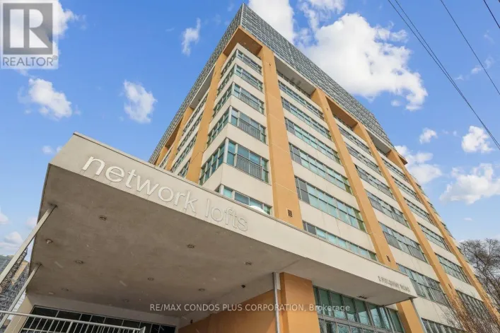 403 - 2 FIELDWAY ROAD, Toronto