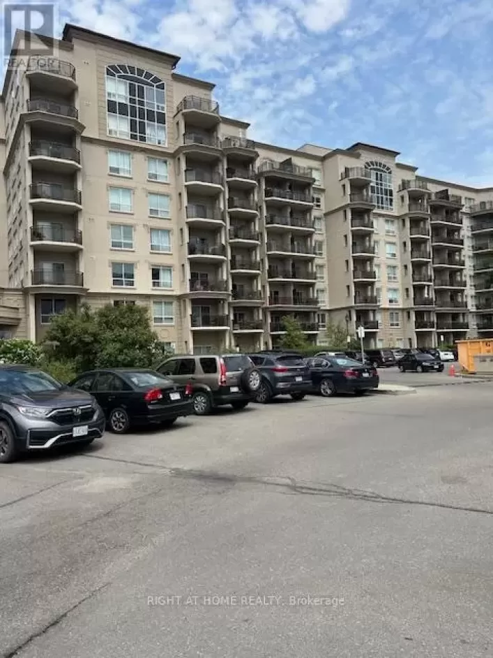403 - 2 MAISON PARC COURT, Vaughan