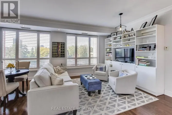 403 - 2 ROXBOROUGH STREET E, Toronto