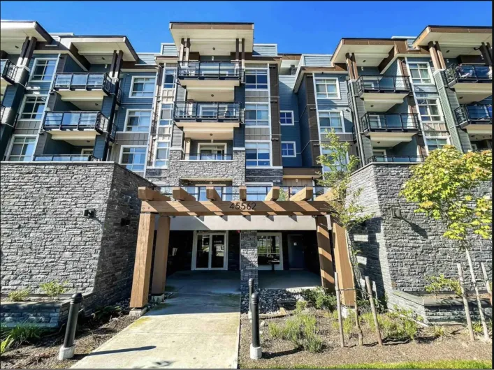 403 45562 AIRPORT ROAD|Chilliwack Proper South, Chilliwack