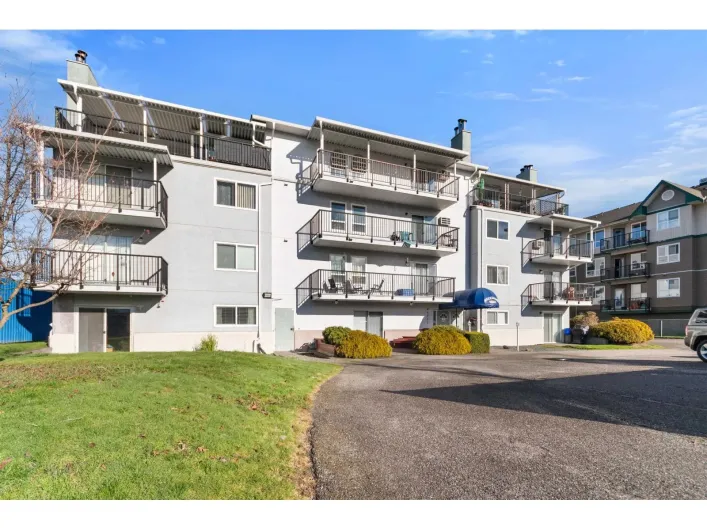 403 46033 CHILLIWACK CENTRAL ROAD|Chilliwack Proper South, Chilliwack