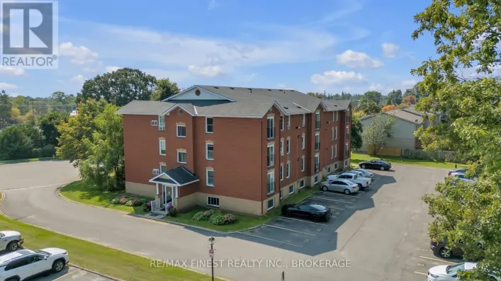 403 - 540 TALBOT PLACE, Gananoque