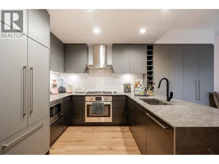 403 55 KLAHANIE DRIVE, Port Moody