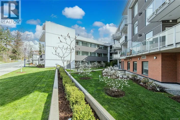 403 950 Whirlaway Cres, Langford